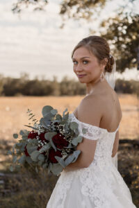 Outdoor Texas bridal portraits with bouquet