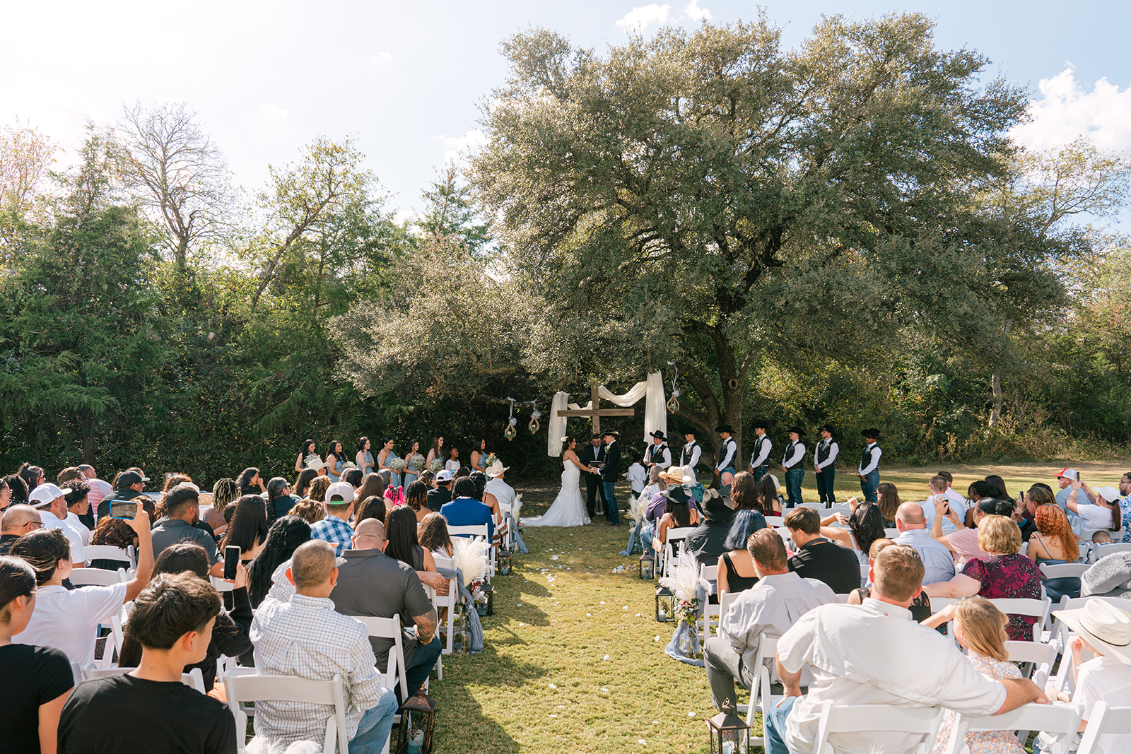 Outdoor wedding ceremony in Waco, Texas